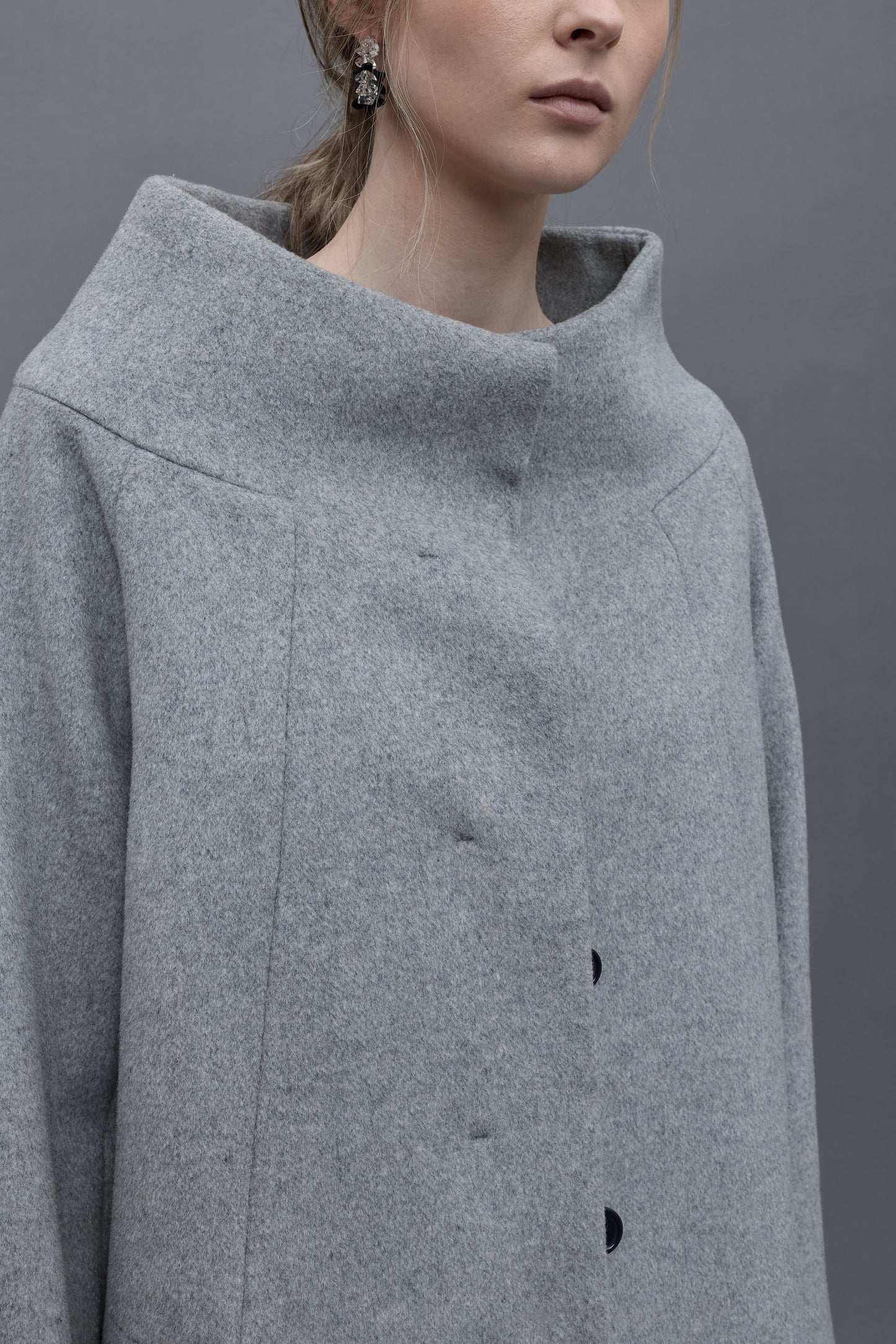 Wide Beck Coat