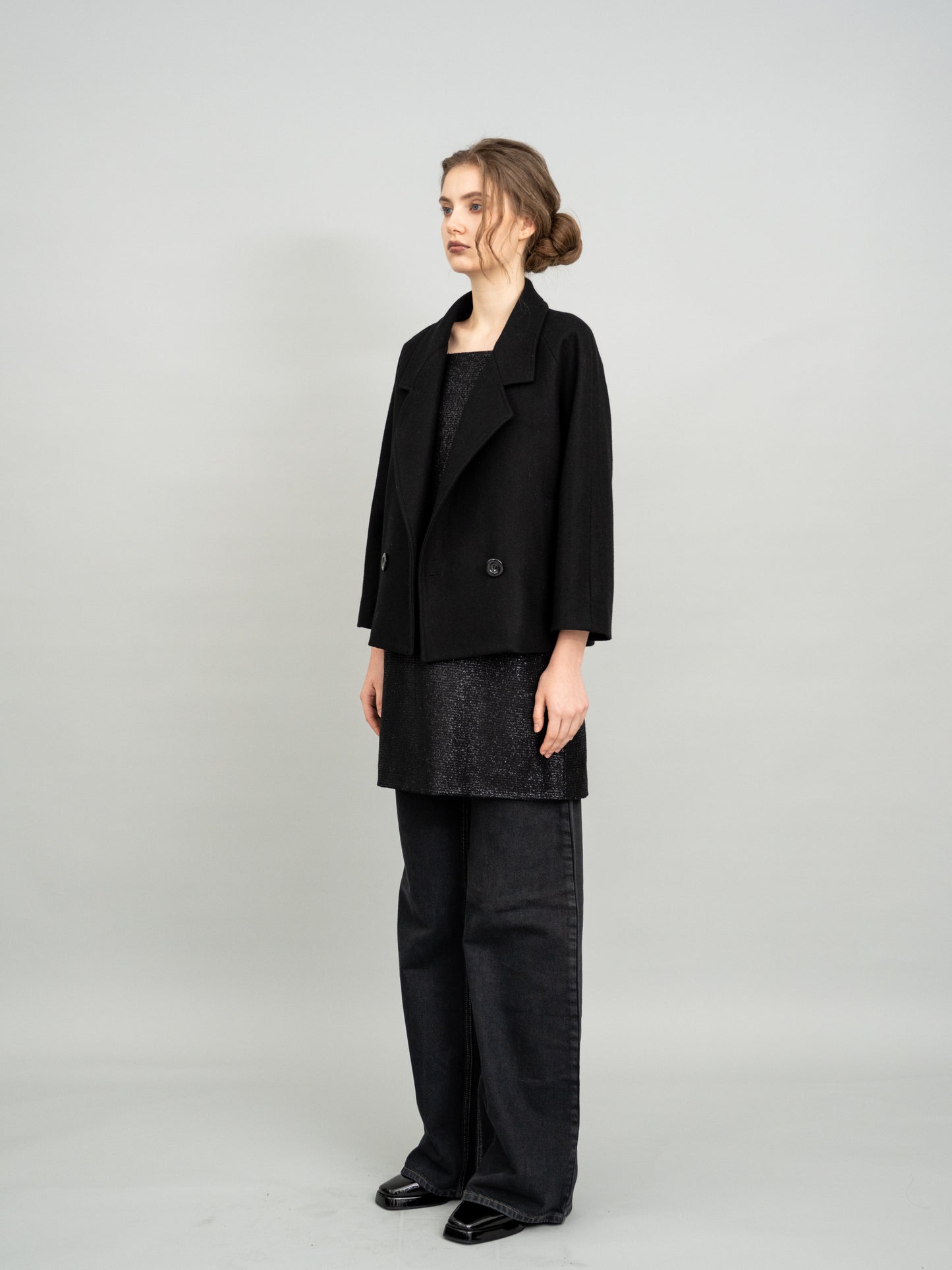 Classic Cropped Wool Blazer