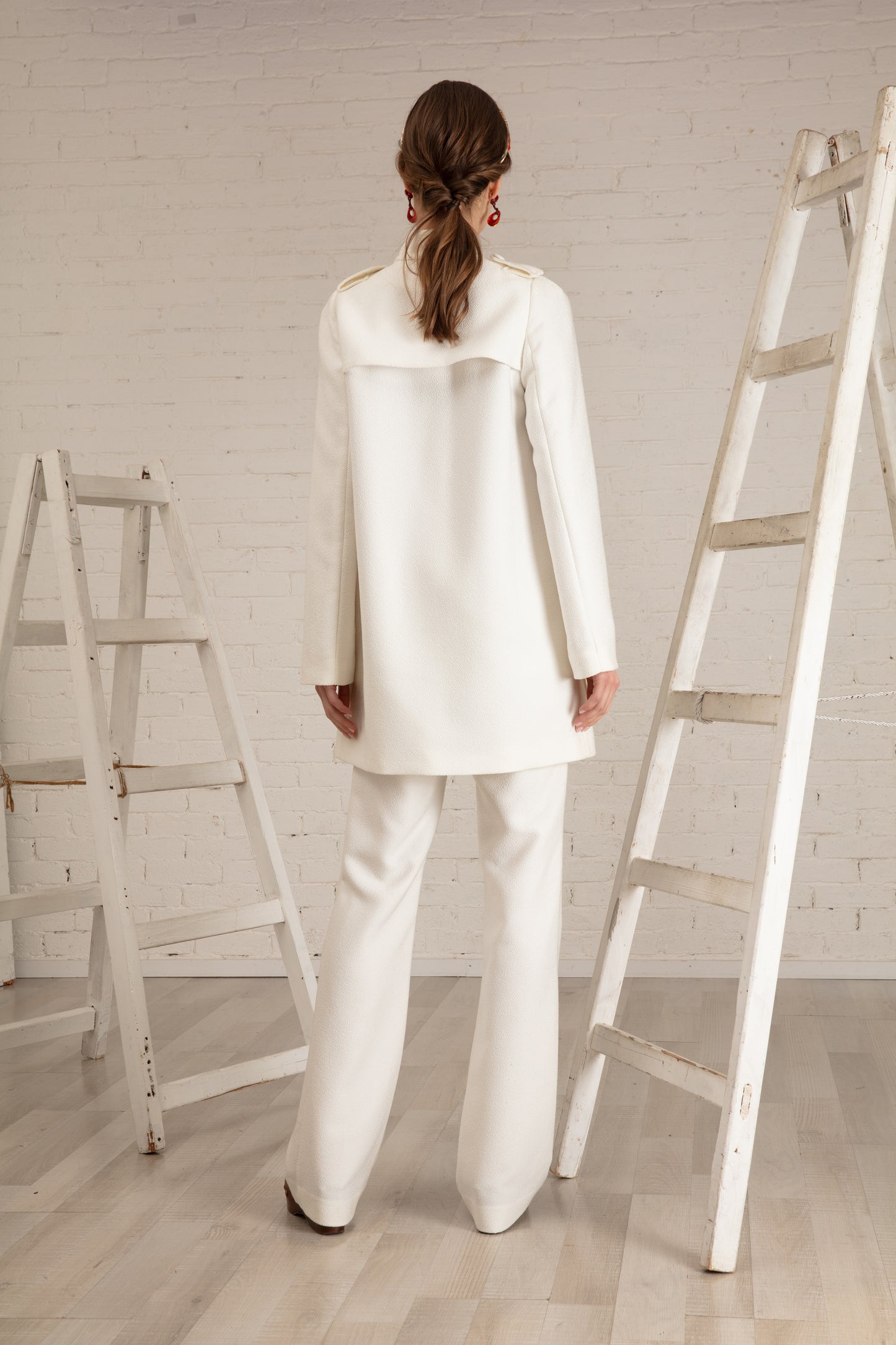 Light-weighted Coat with Stand-up Collar